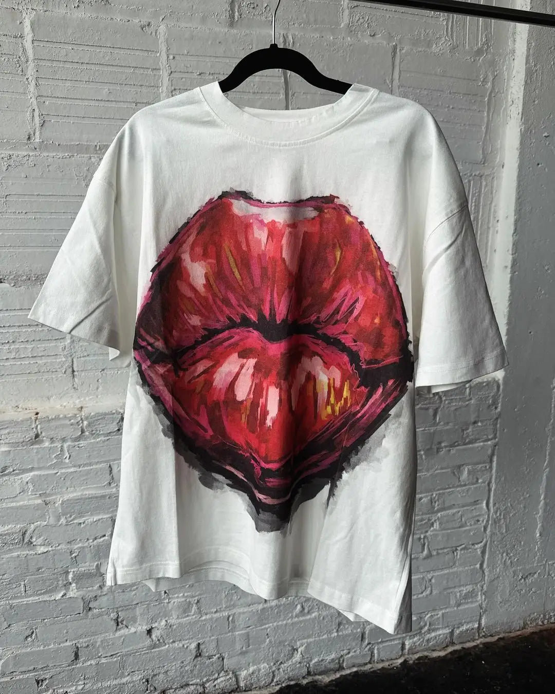 Y2K Manga Panel T-Shirt – Cry Scene Blur with Pastel Drip