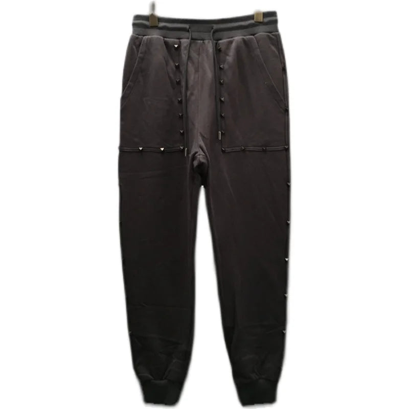 high new novelty luxury men 2022 classic full metal rivets pockets comfortable cotton parkour sweat casual pants sweatpants d50 unique joggers style 4425