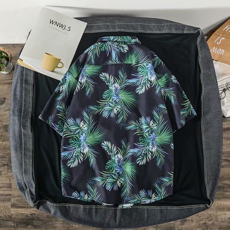"Green Garden" Graphic Unisex Streetwear Women Men Y2K T-Shirt