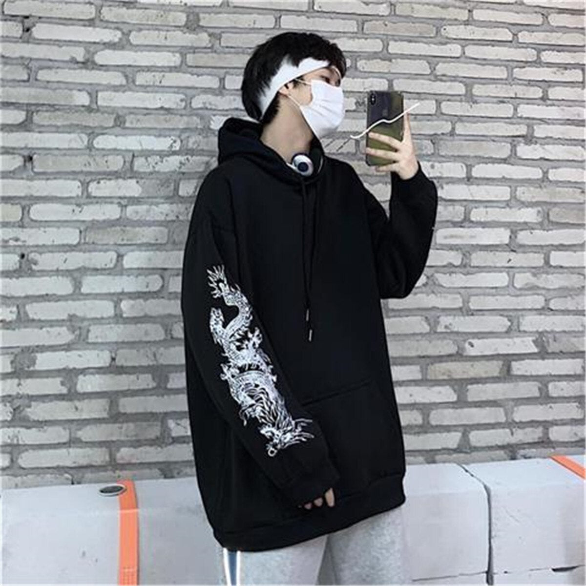 "Keep It Tight" Graphic Unisex Streetwear Vintage Women Men Y2K Hoodie
