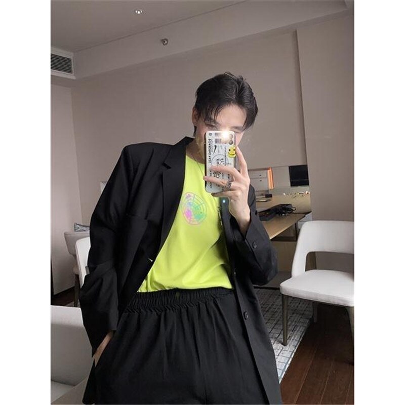"Targeted" Graphic Unisex Streetwear Vintage Women Men Y2K Reflective T-Shirt
