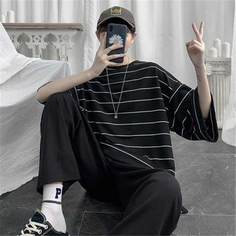 "Striped" Graphic Unisex Streetwear Vintage Women Men Y2K T-Shirt