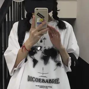 "Little Drip" Graphic Unisex Streetwear Vintage Women Men Y2K T-Shirt