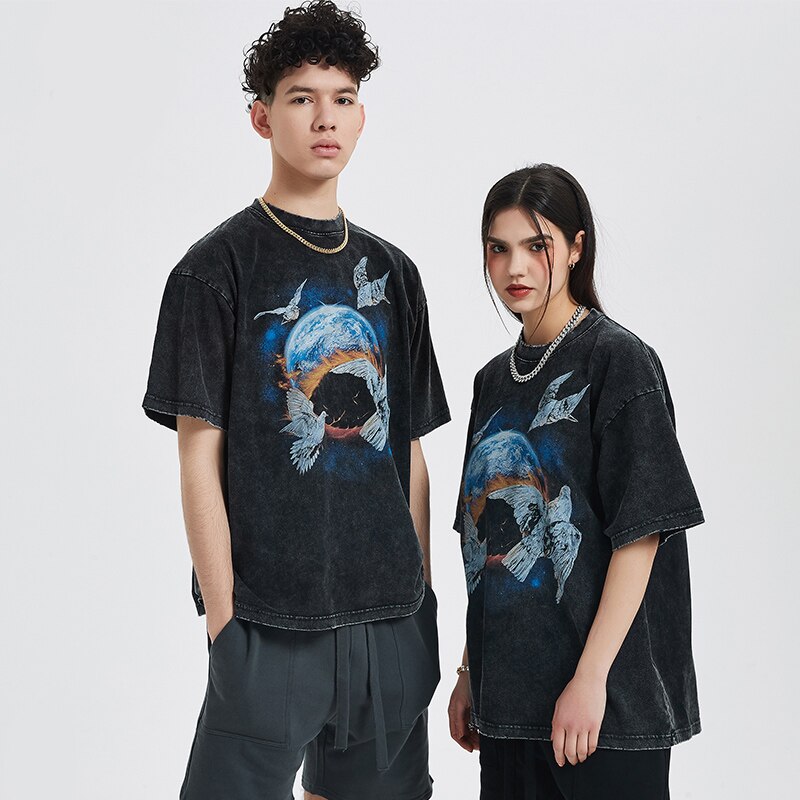 "Around The Globe" Unisex Men Women Streetwear Graphic T-Shirt