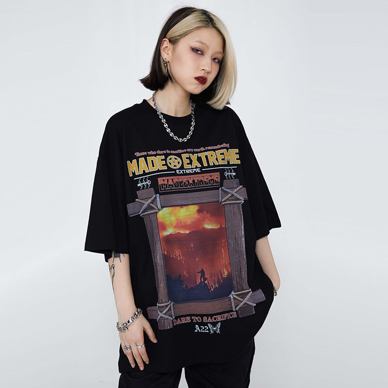 "House Ahead" Graphic Unisex Streetwear Women Men Y2K T-Shirt