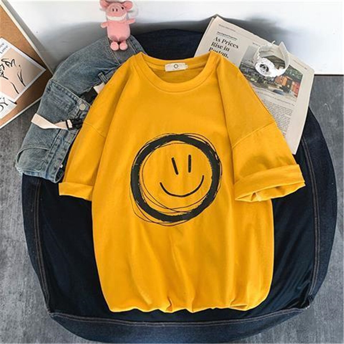"Showing Stripes" Graphic Unisex Streetwear Vintage Women Men Y2K T-Shirt