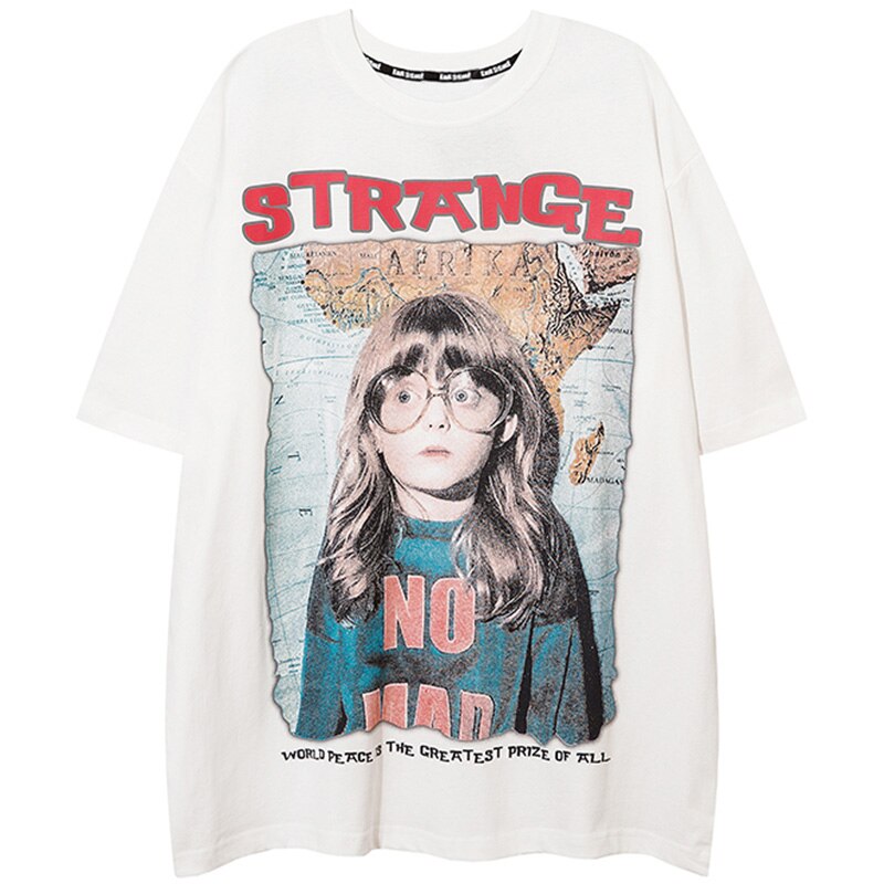 "Strangers Outside" Graphic Unisex Streetwear Vintage Women Men Y2K T-Shirt