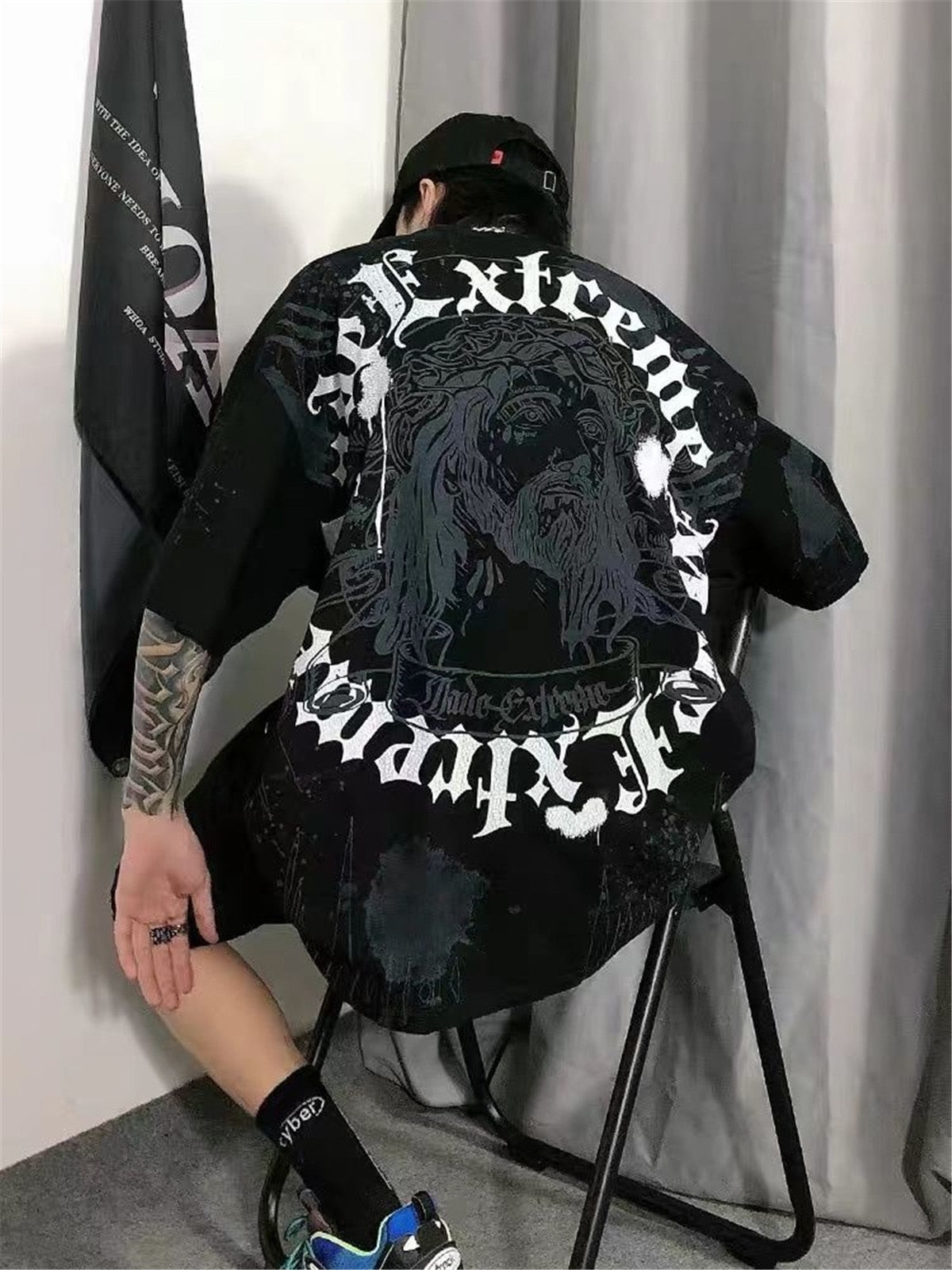 "Savior" Graphic Unisex Streetwear Vintage Women Men Y2K T-Shirt