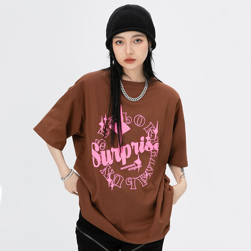 "Surprise" Graphic Unisex Streetwear Vintage Women Men Y2K T-Shirt