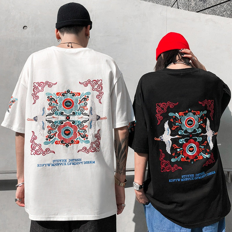"Golden Box" Graphic Unisex Streetwear Women Men Y2K T-Shirt