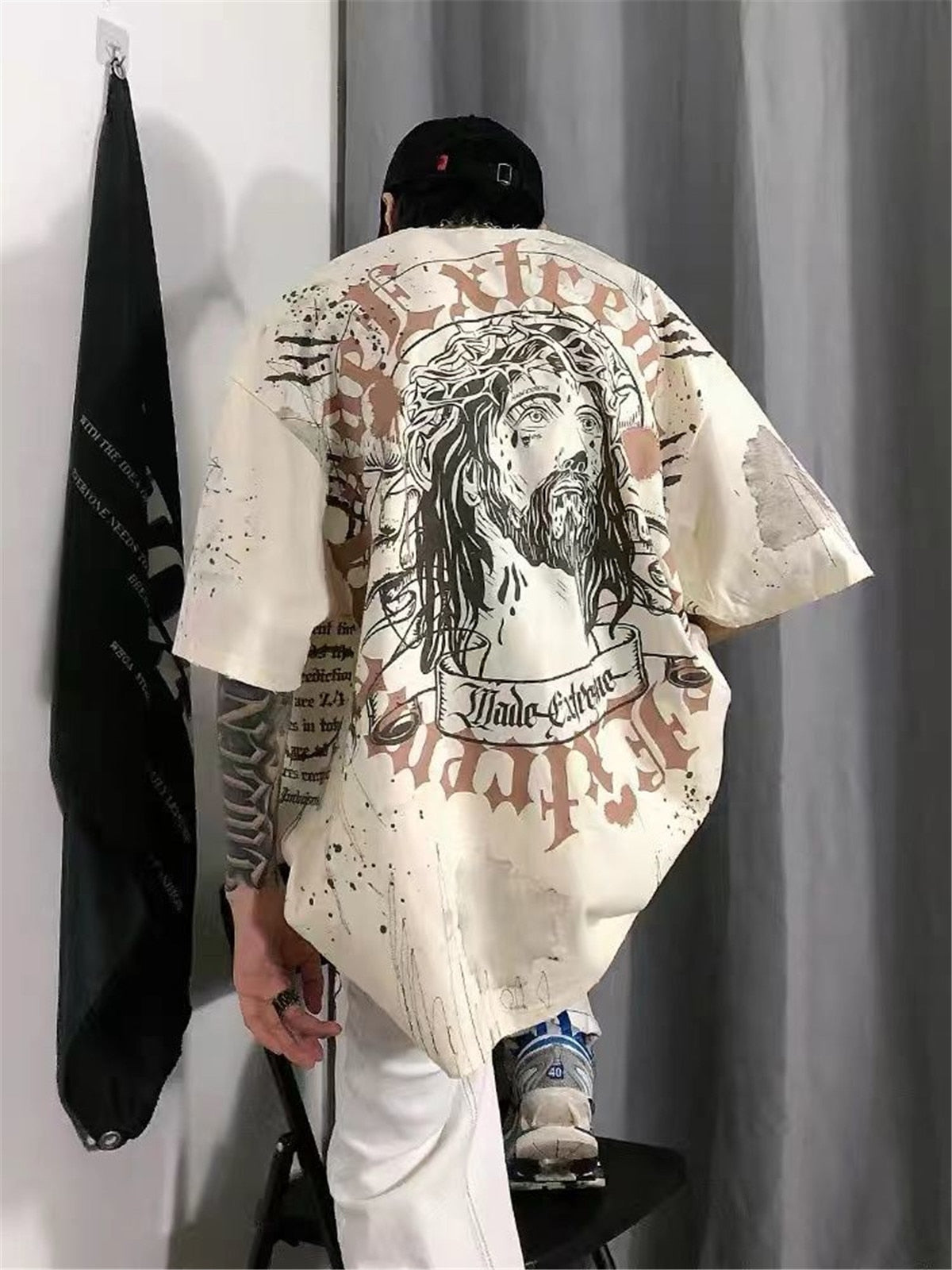 "Savior" Graphic Unisex Streetwear Vintage Women Men Y2K T-Shirt