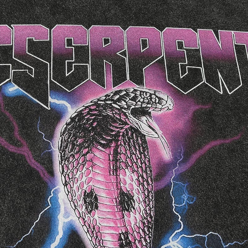 "Lighting Lock" Graphic Unisex Streetwear Vintage Women Men Y2K T-Shirt
